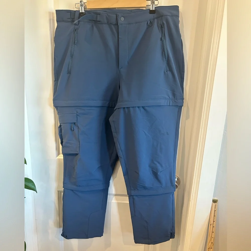 The North Face Women’s Bridgeway Zip-Off‎ Blue Pants Women’s Size 16